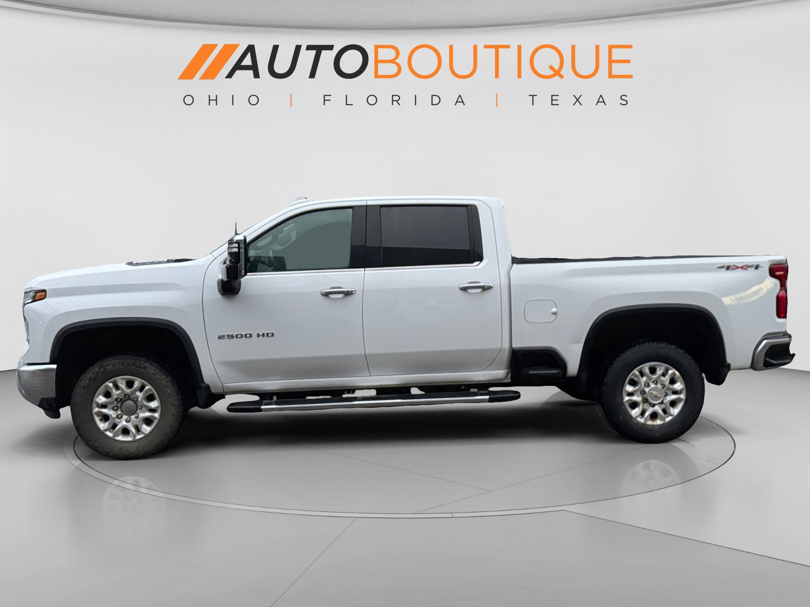 Used 2024 Chevrolet Silverado 2500 LTZ AWD/4WD image 2