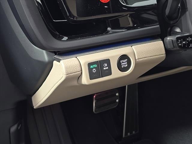 New 2025 Porsche Panamera 4 image 19