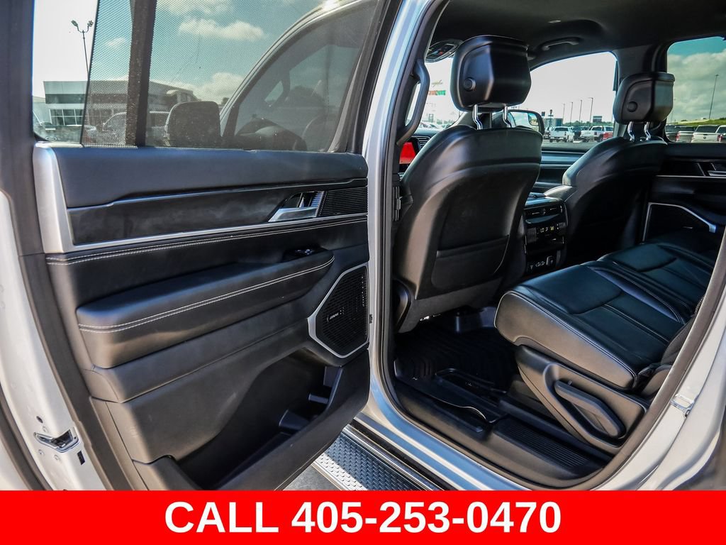 Used 2023 Jeep Wagoneer 4WD w/ Convenience Group I image 50