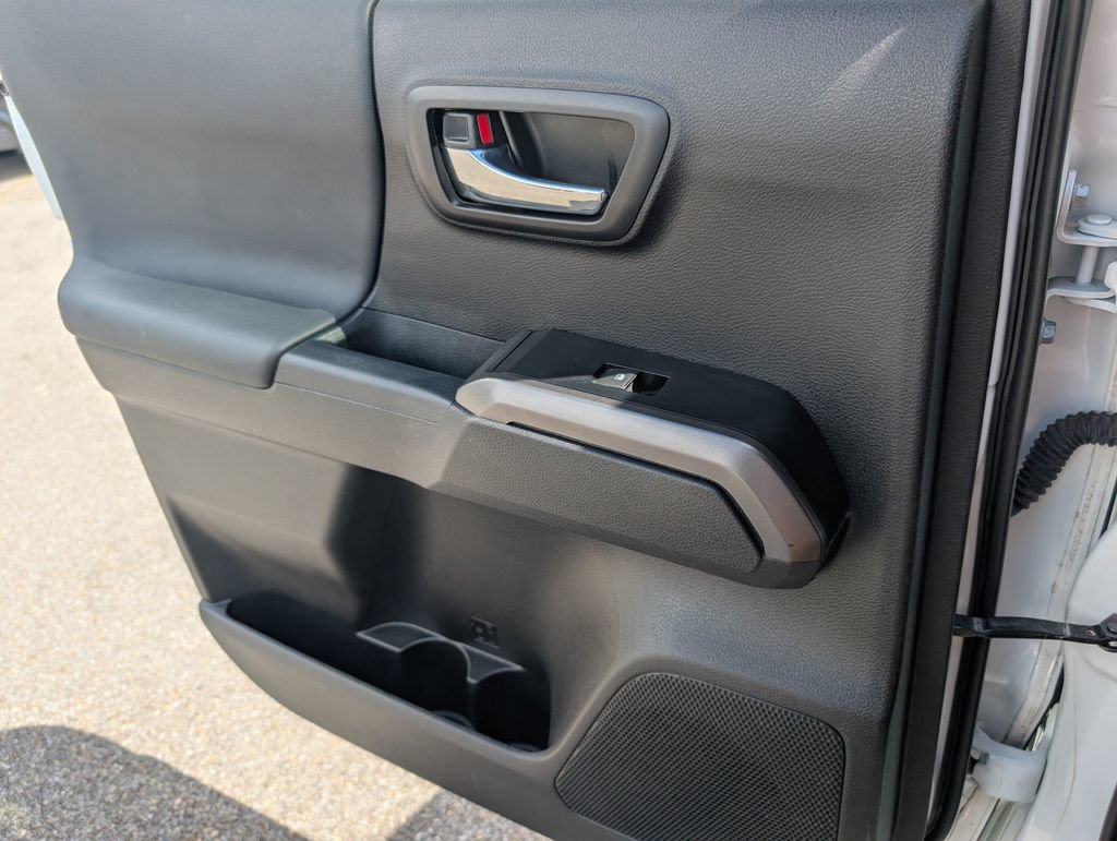 Used 2021 Toyota Tacoma TRD Sport RWD image 29