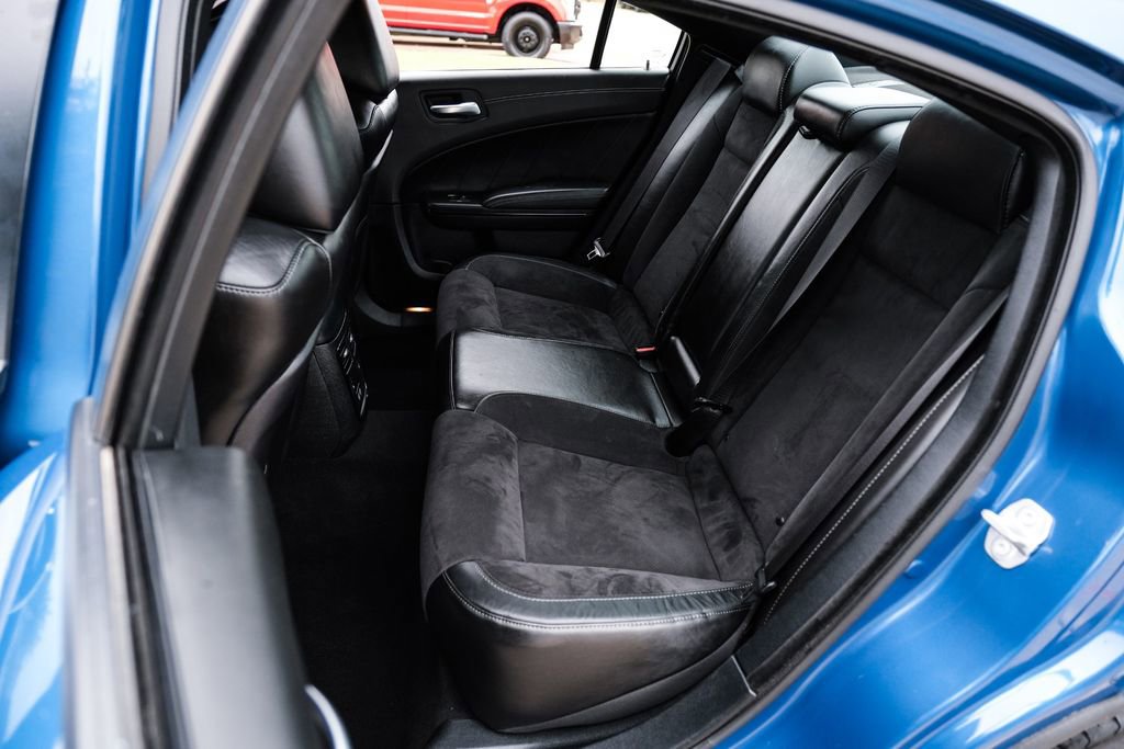 Used 2022 Dodge Charger R/T w/ Plus Group RWD image 40