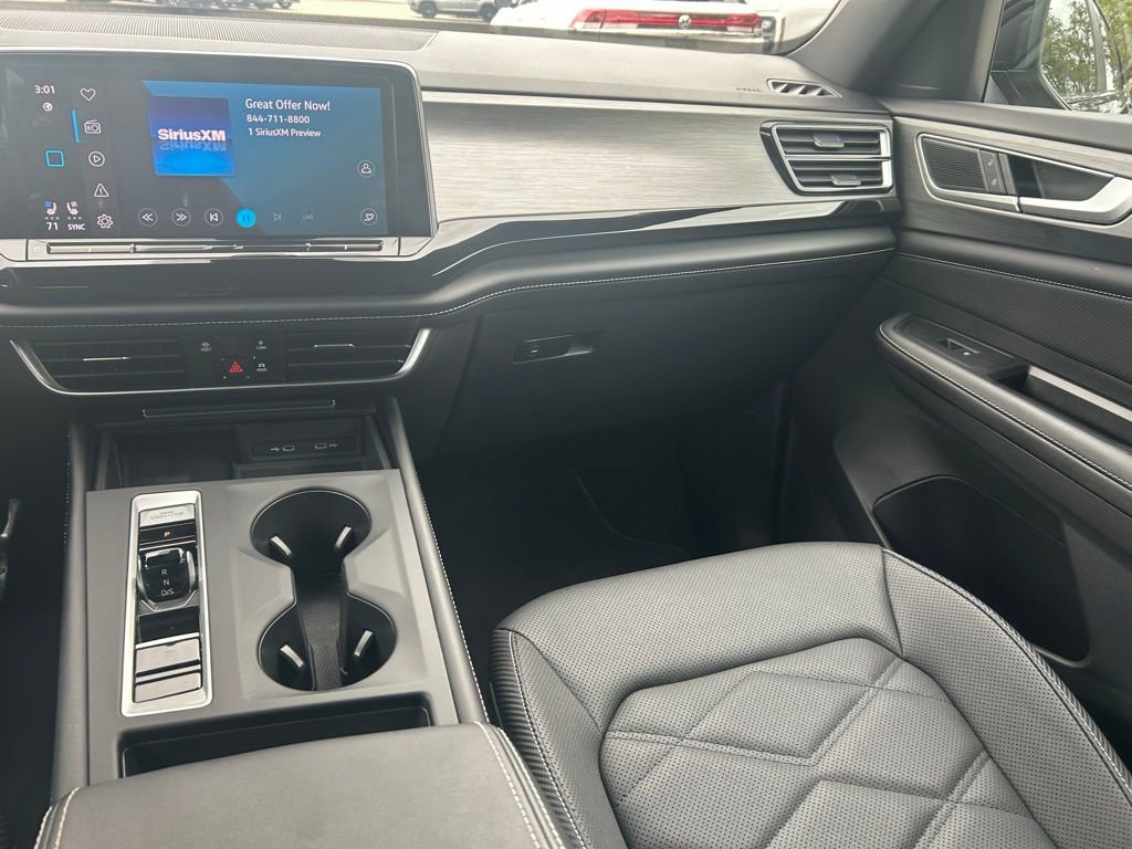 Certified 2024 Volkswagen Atlas Cross Sport SE image 11