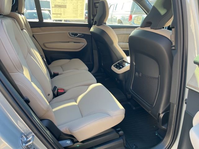 New 2026 Volvo XC90 B5 Core w/ Protection Package image 16