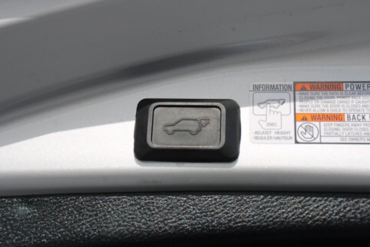 Used 2015 Toyota RAV4 XLE image 15