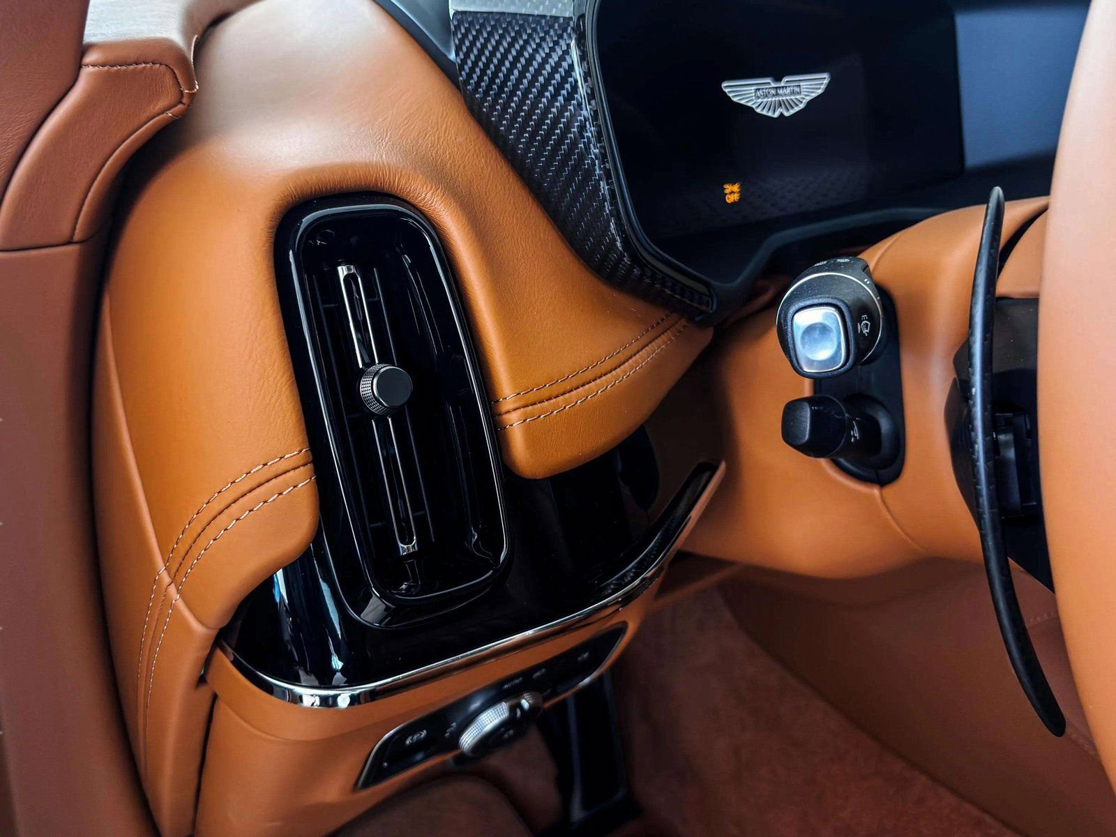 New 2026 Aston Martin DBX 707 AWD/4WD image 20