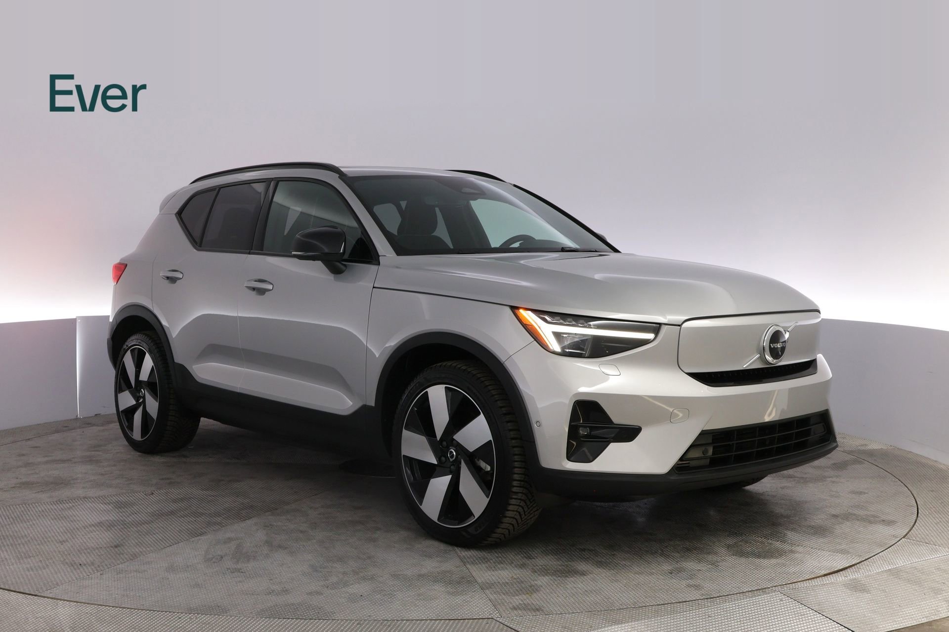 Used 2023 Volvo XC40 Recharge Ultimate image 20