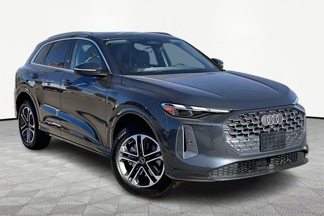 New 2025 Audi Q5 Premium image 2