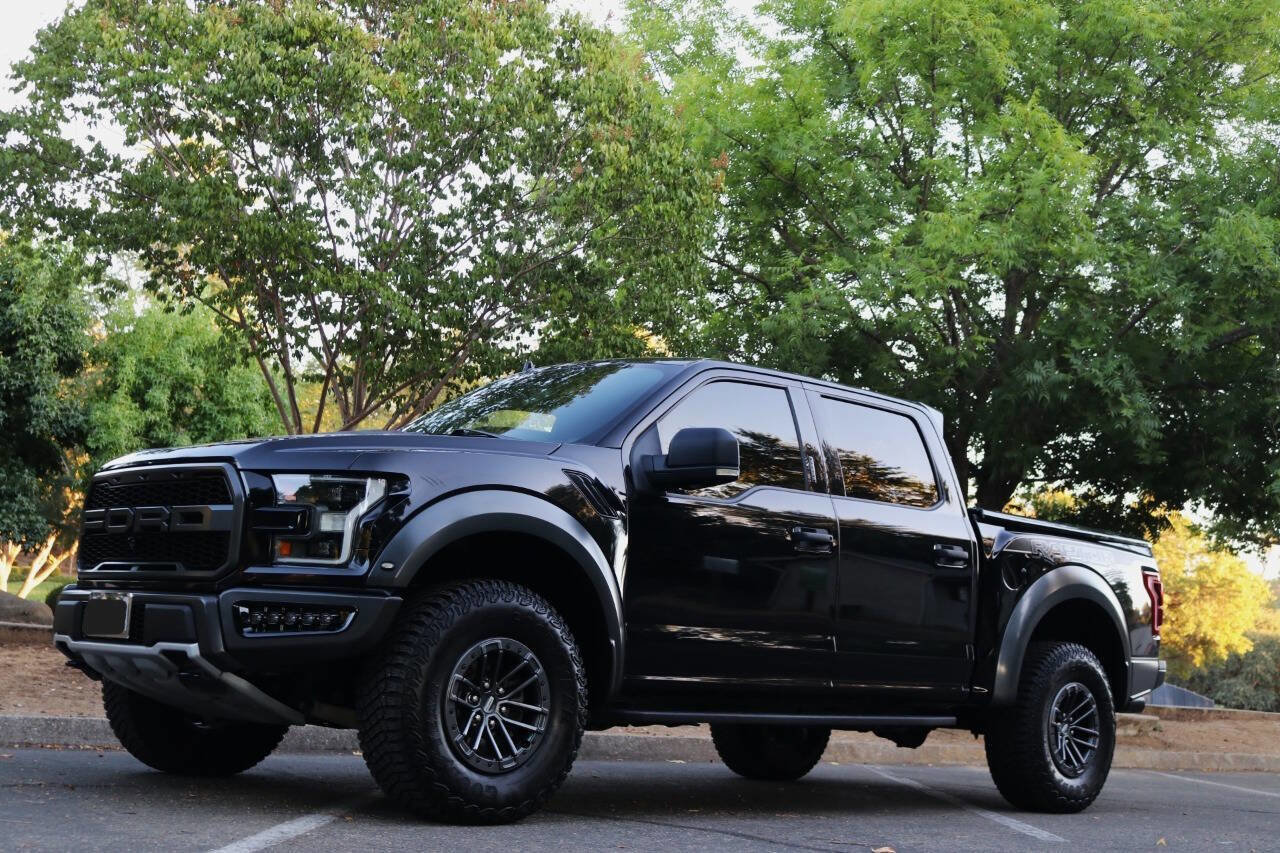 Used 2019 Ford F150 Raptor w/ Equipment Group 801A Mid image 11