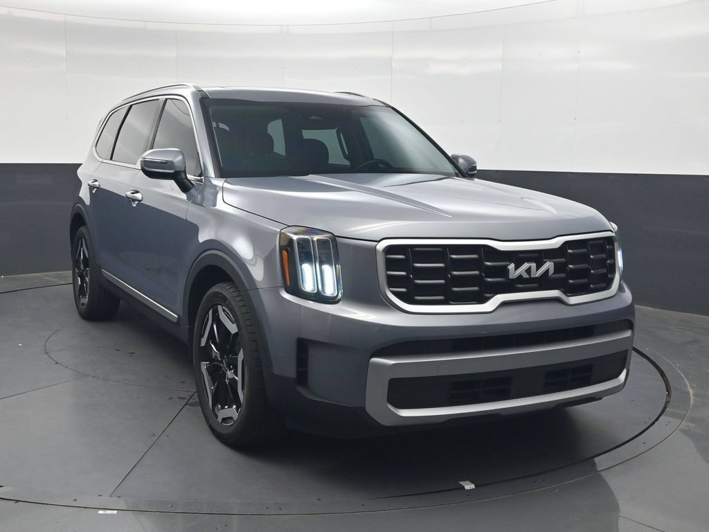 Used 2023 Kia Telluride S w/ S Sunroof Package FWD video 2
