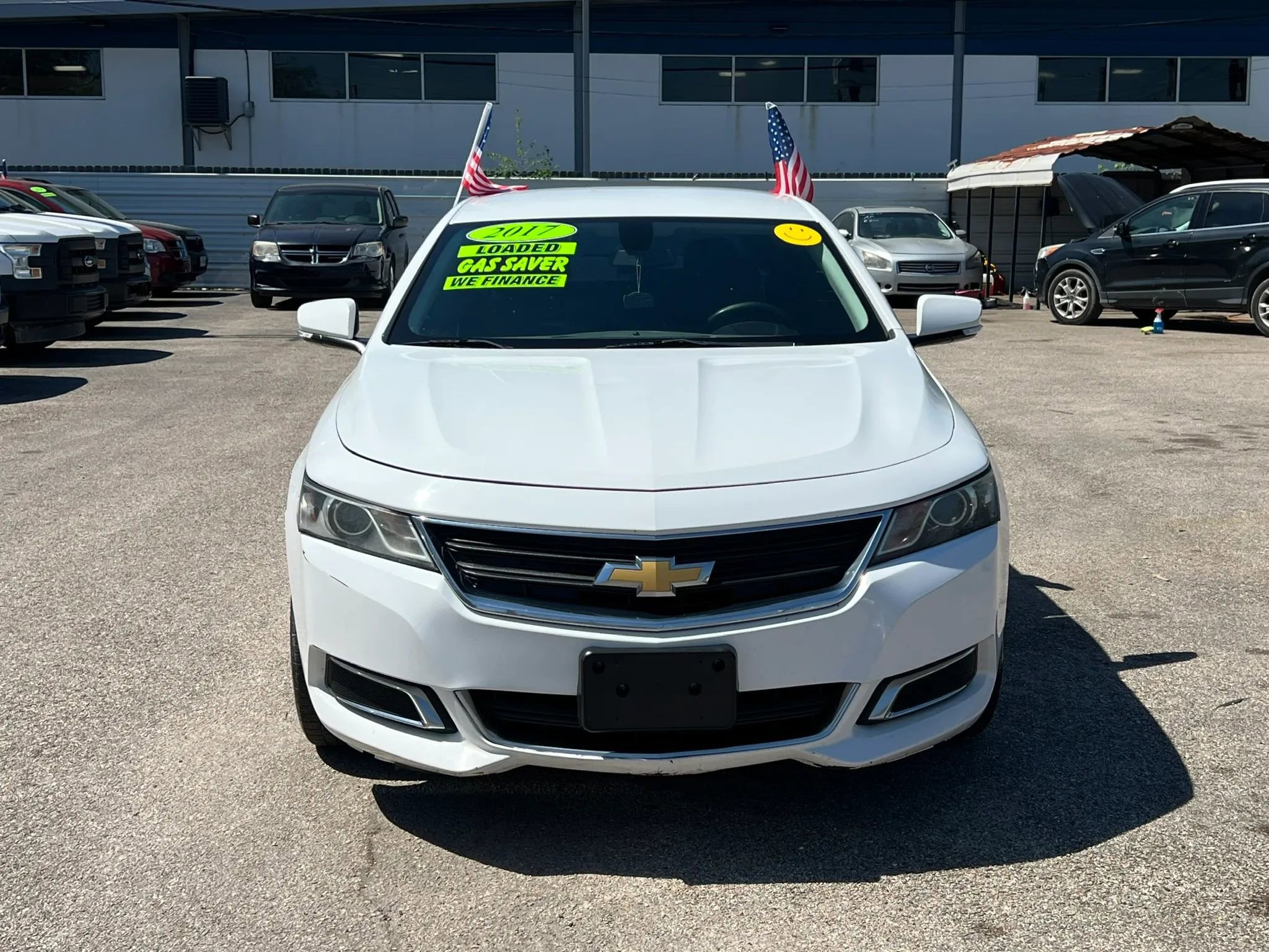 Used 2017 Chevrolet Impala LT FWD image 3