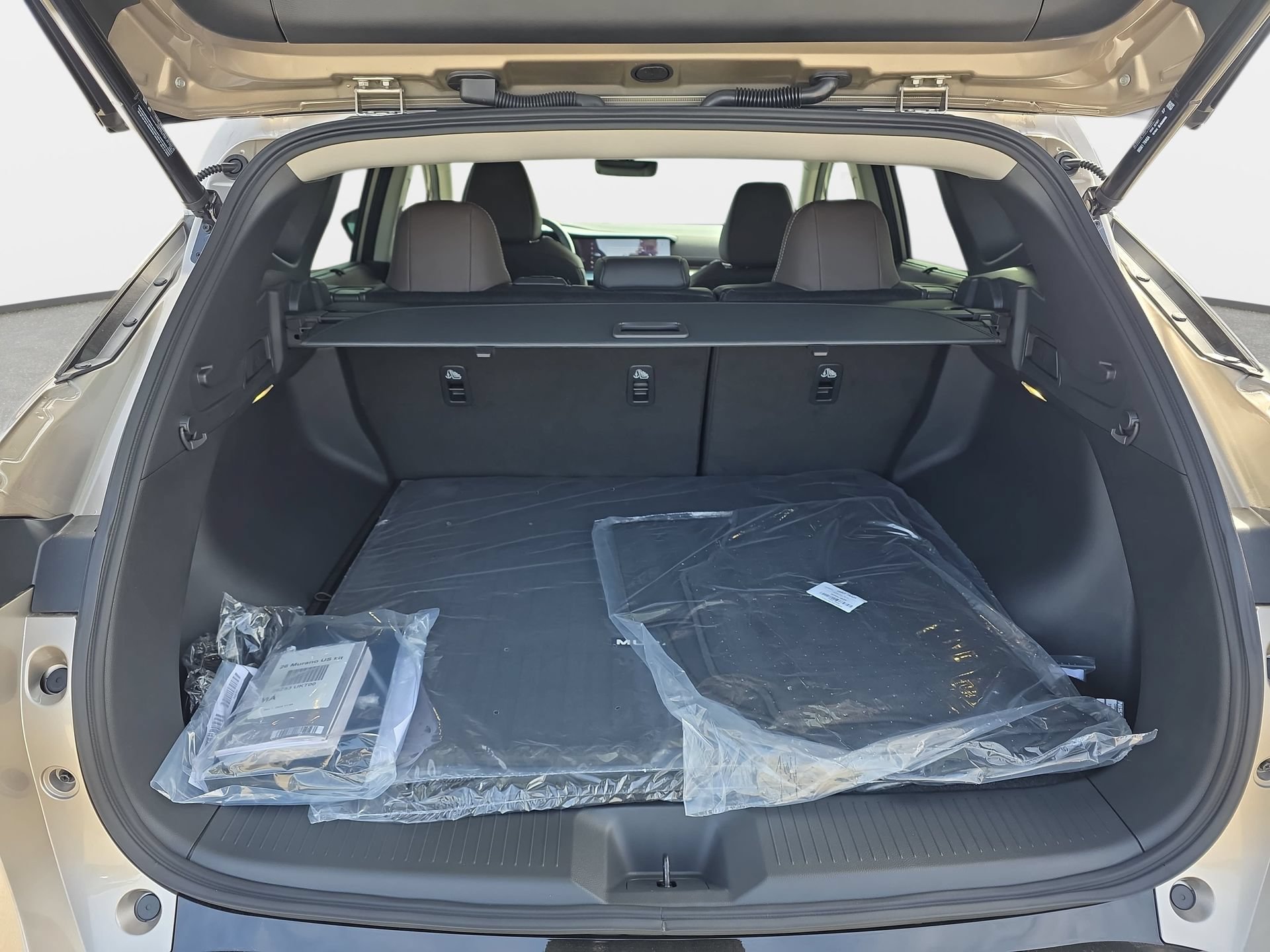 New 2026 Nissan Murano Platinum w/ Cargo Package AWD/4WD image 12