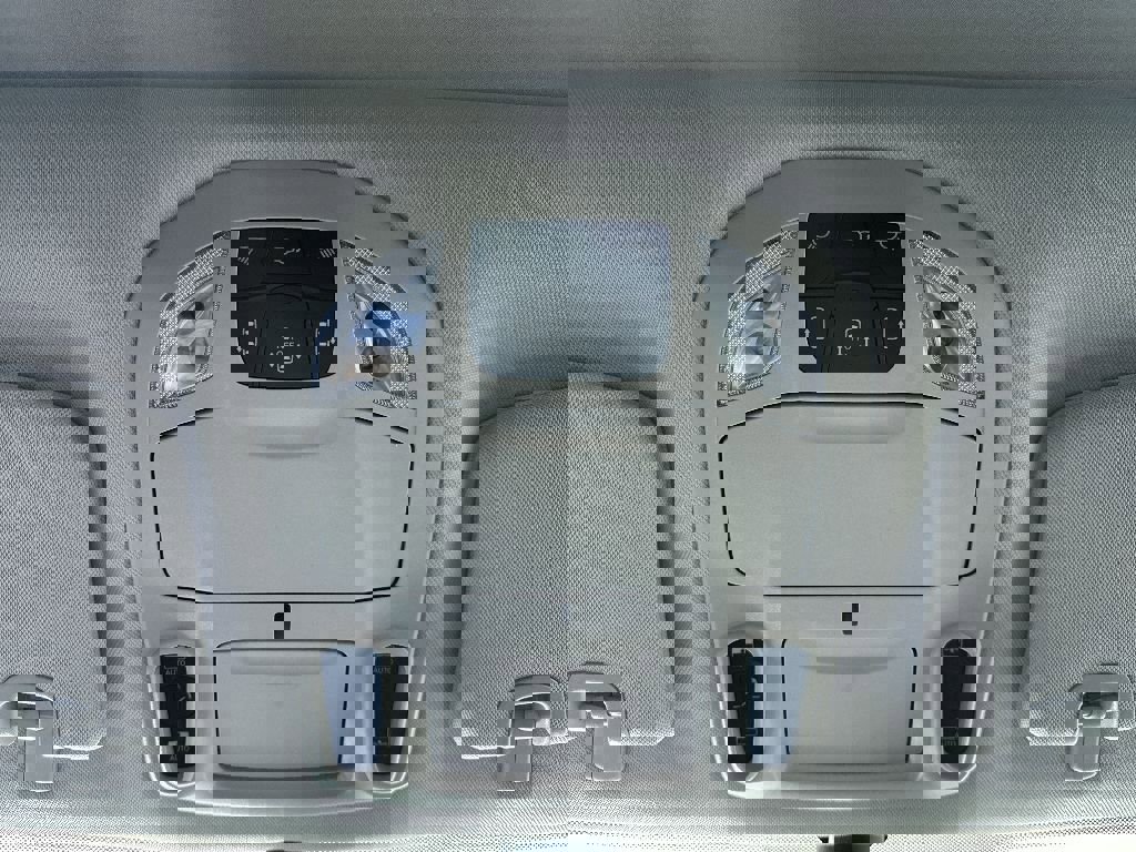 Used 2023 Chrysler Pacifica Limited image 41