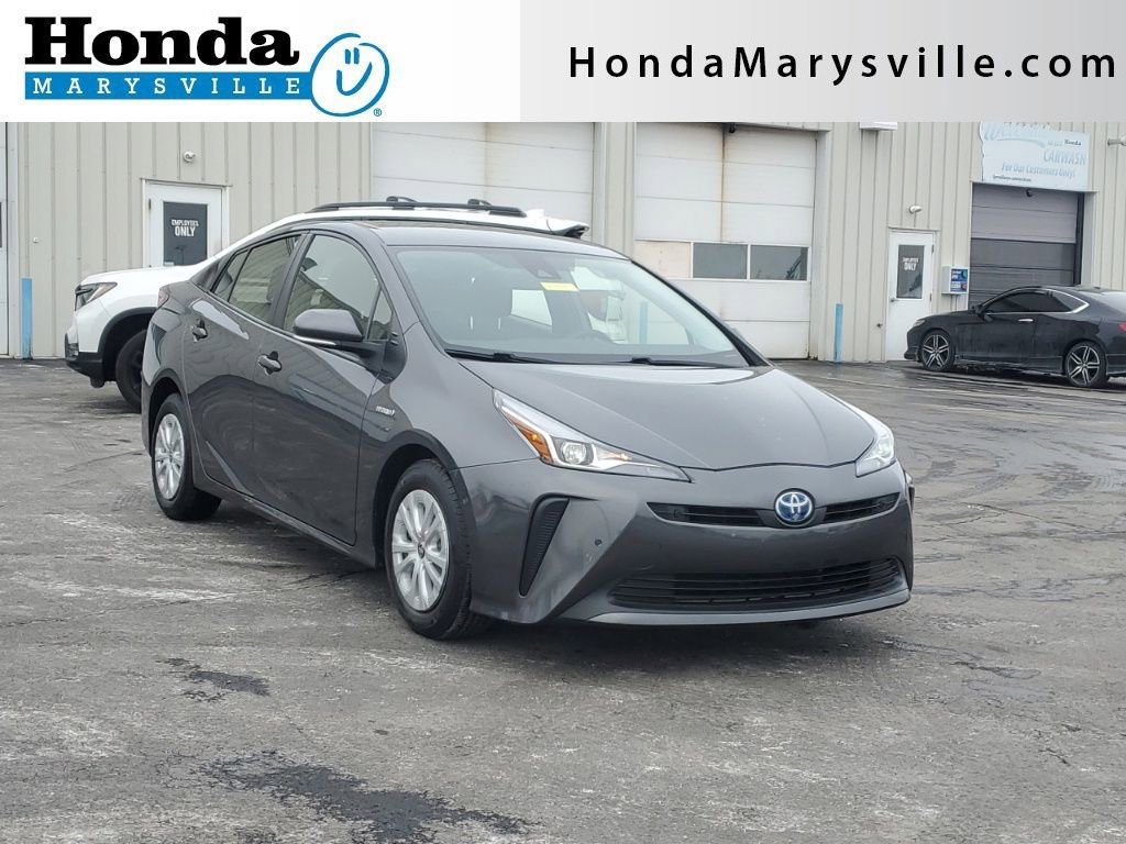 Used 2021 Toyota Prius LE image 1