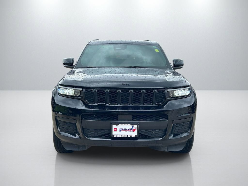 Used 2024 Jeep Grand Cherokee L Altitude AWD/4WD image 2