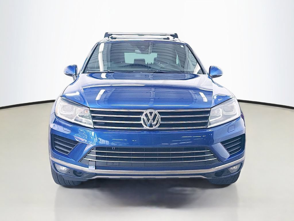 Used 2017 Volkswagen Touareg Wolfsburg Edition AWD/4WD image 2