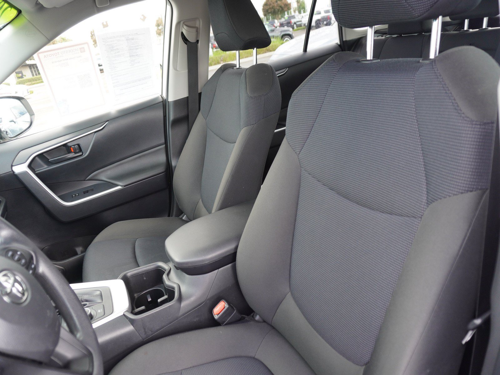 Used 2024 Toyota RAV4 LE AWD/4WD image 21