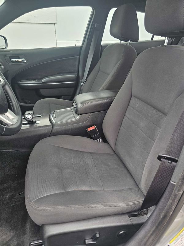Used 2013 Dodge Charger SXT image 18