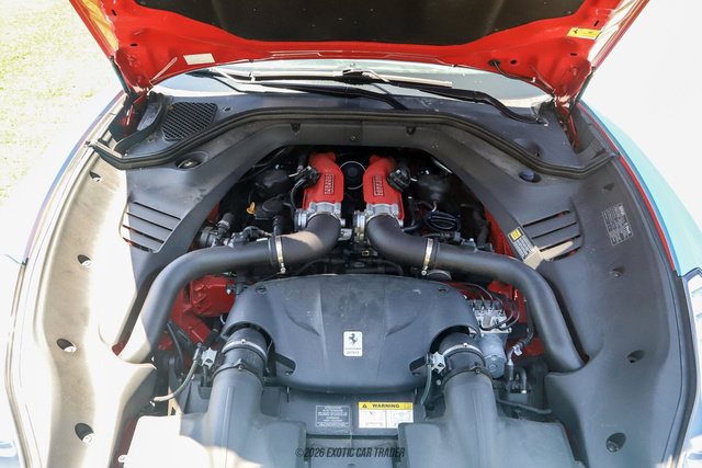 Used 2015 Ferrari California T RWD image 25