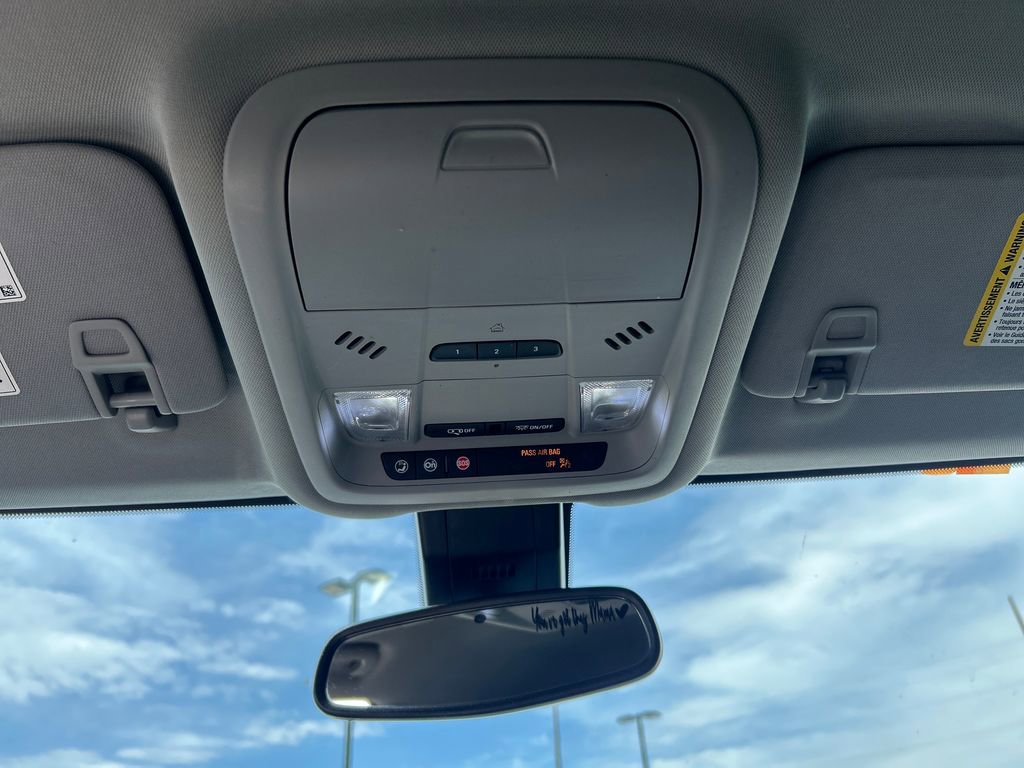 Used 2020 GMC Terrain SLT w/ Preferred Package image 21