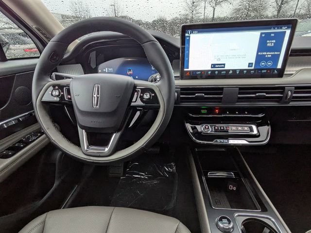 New 2026 Lincoln Corsair Premiere image 13