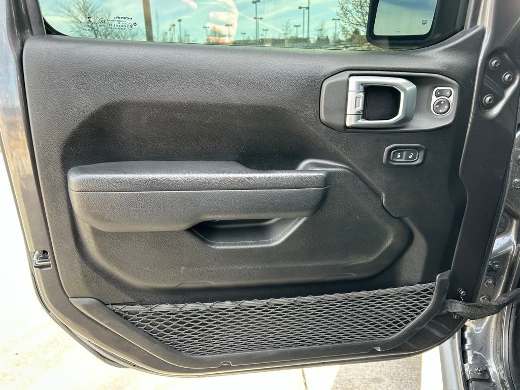 Used 2022 Jeep Gladiator Sport image 23