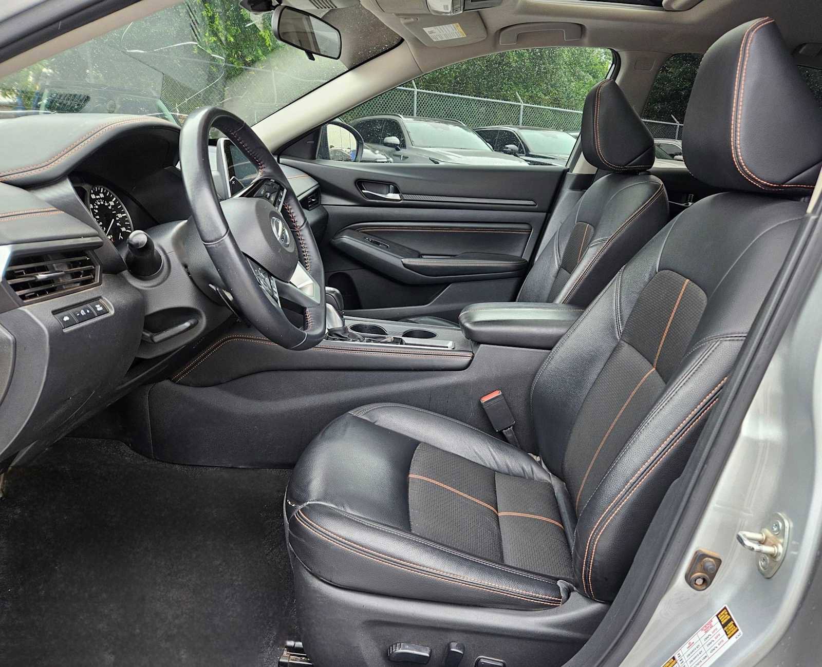 Used 2021 Nissan Altima 2.5 SR w/ SR Premium Package FWD image 8
