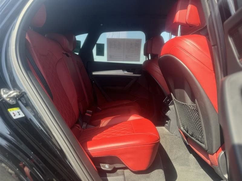 Used 2018 Audi SQ5 Premium Plus w/ Navigation Package image 17