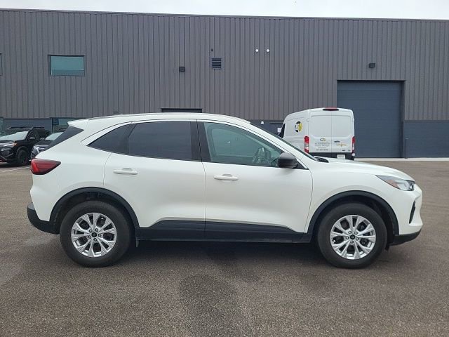 Used 2023 Ford Escape Active image 2