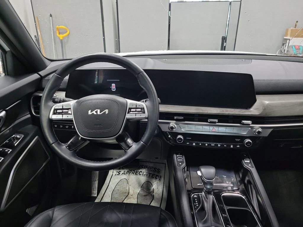 Used 2025 Kia Telluride EX X-Line image 3