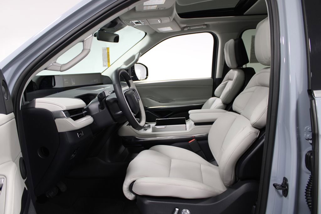 New 2026 Lincoln Navigator Reserve image 22