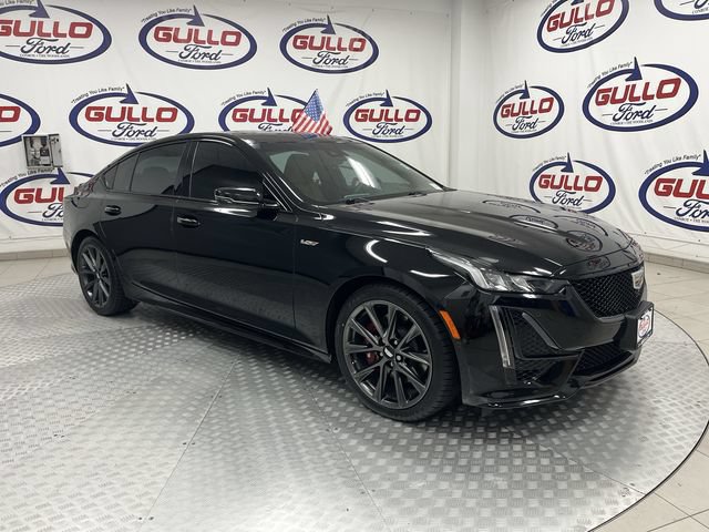 Used 2024 Cadillac CT5 V w/ Platinum Package RWD image 1