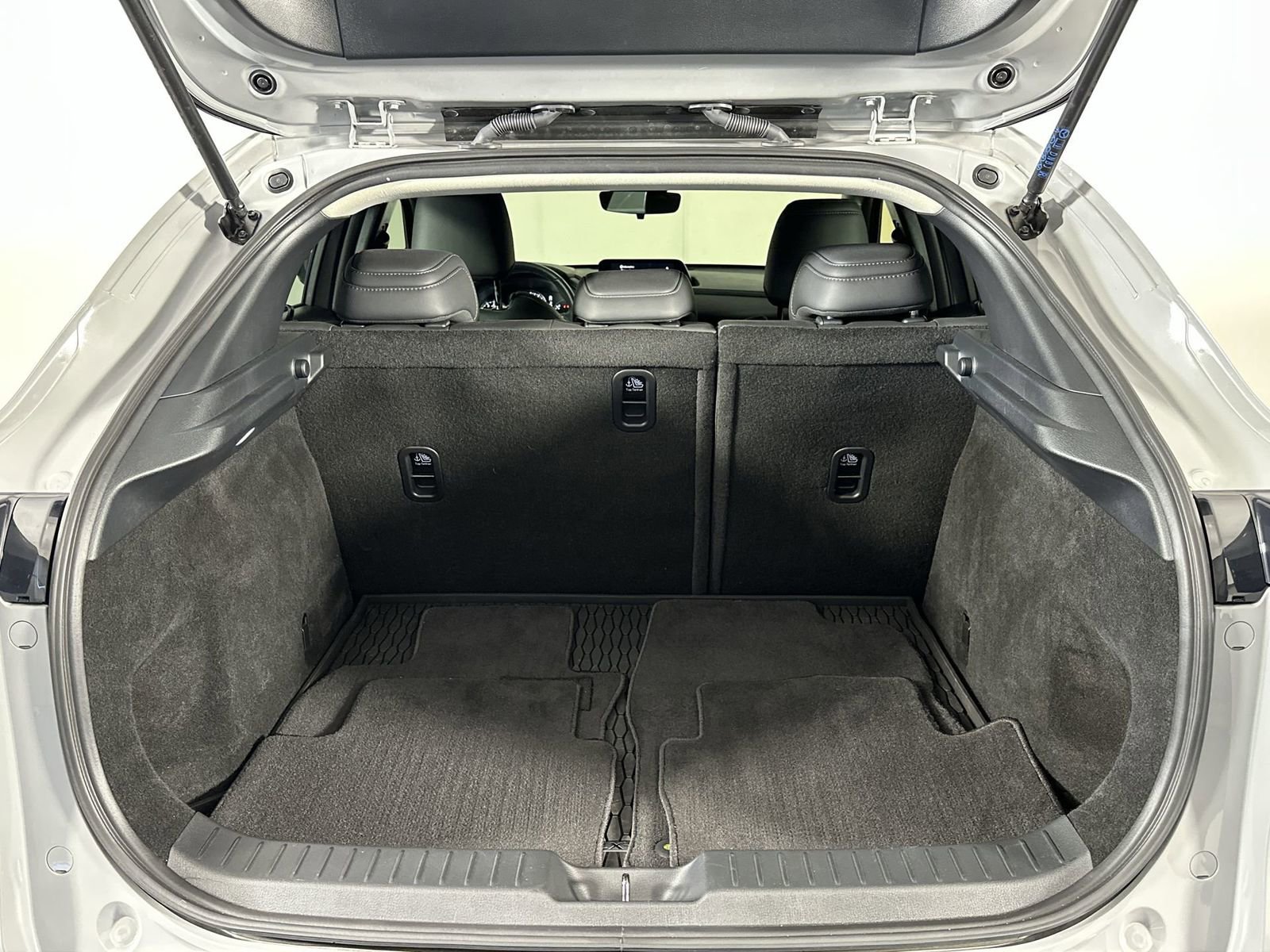 Used 2025 MAZDA CX-30 AWD 2.5 S w/ Select Sport Pkg image 29