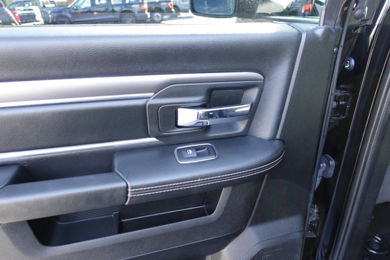 Used 2021 RAM 1500 Classic Warlock image 22