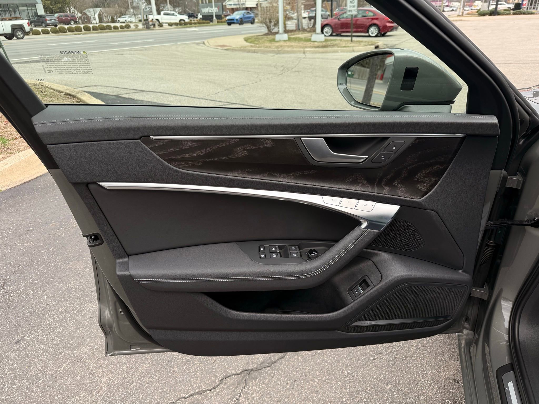Used 2023 Audi A6 Premium Plus image 38