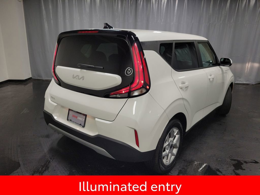 Used 2025 Kia Soul S FWD image 8