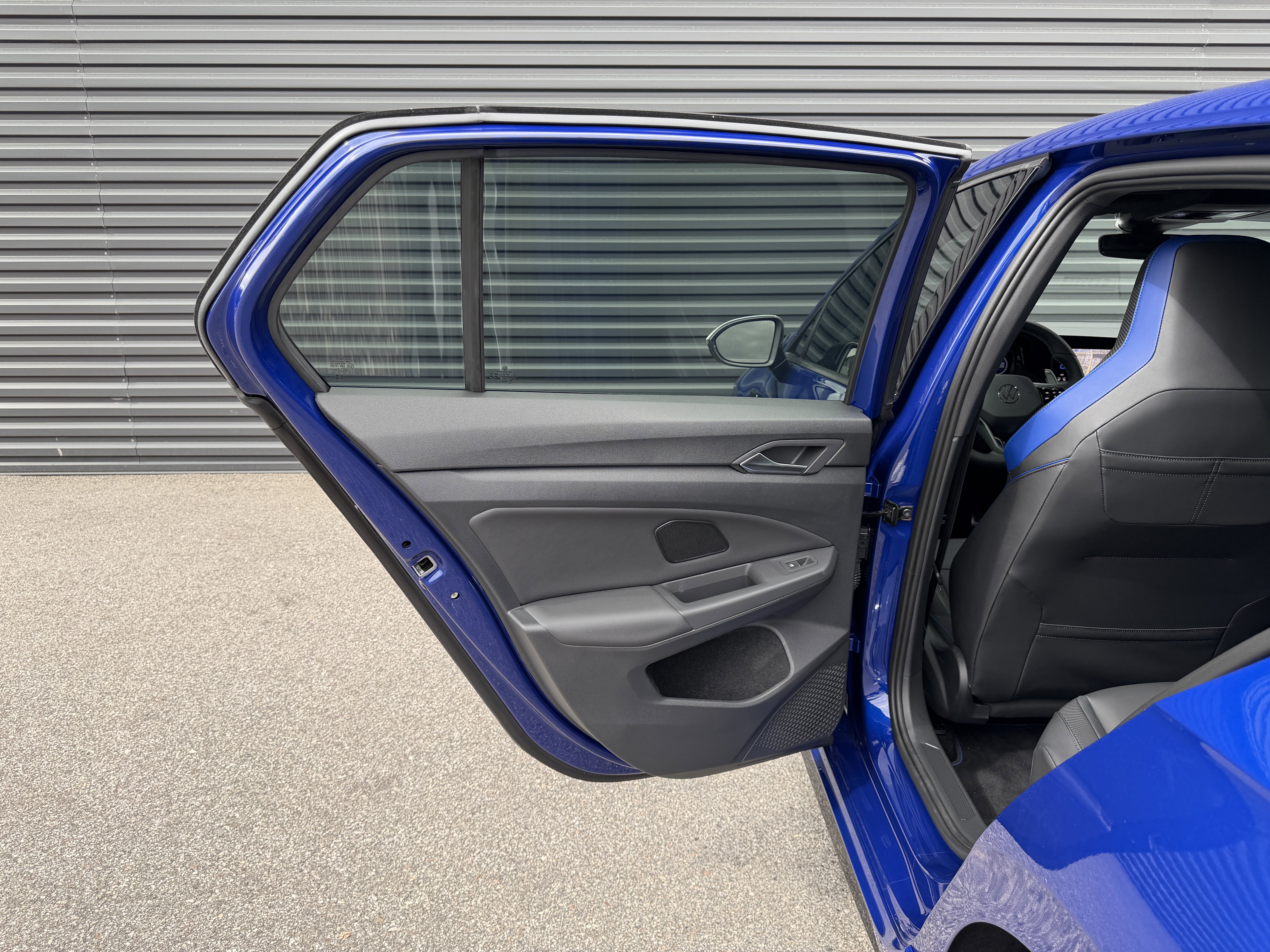 Used 2024 Volkswagen Golf R image 21