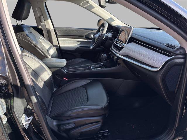 Certified 2022 Jeep Compass Latitude image 9