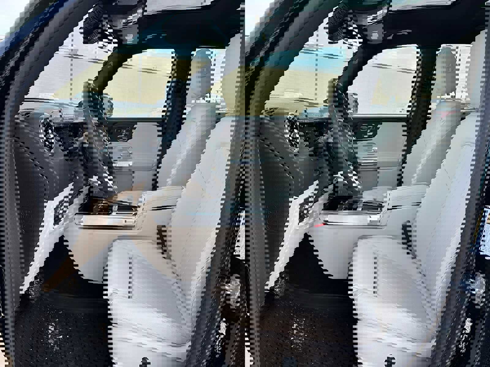 Used 2026 Mercedes-Benz GLB 250 4MATIC image 20