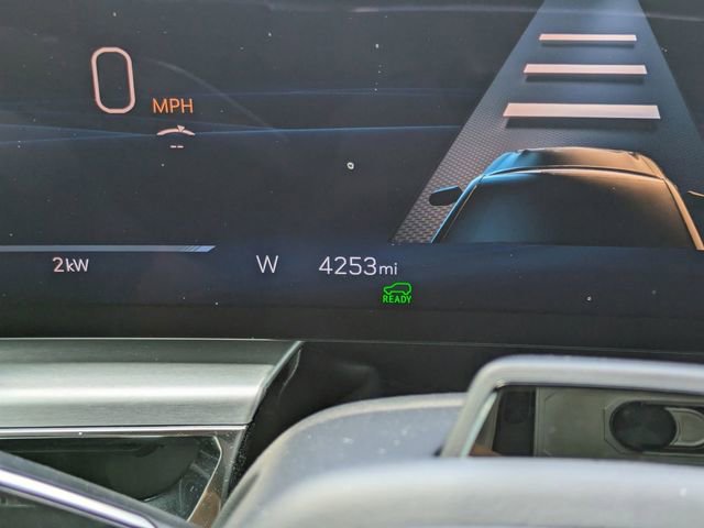 Used 2025 Cadillac Lyriq Luxury RWD image 28
