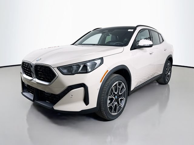 Used 2026 BMW X2 xDrive28i w/ Technology Package AWD/4WD image 3