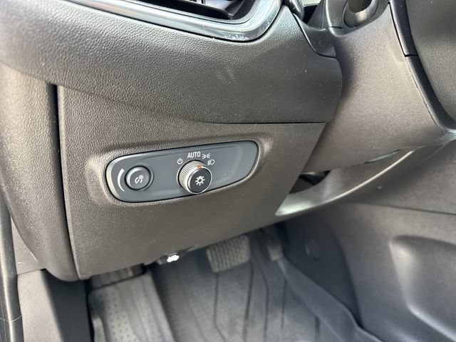 Used 2024 Chevrolet Equinox LS w/ LS Convenience Package FWD image 32
