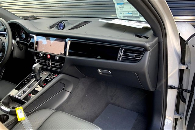 New 2026 Porsche Macan S image 22