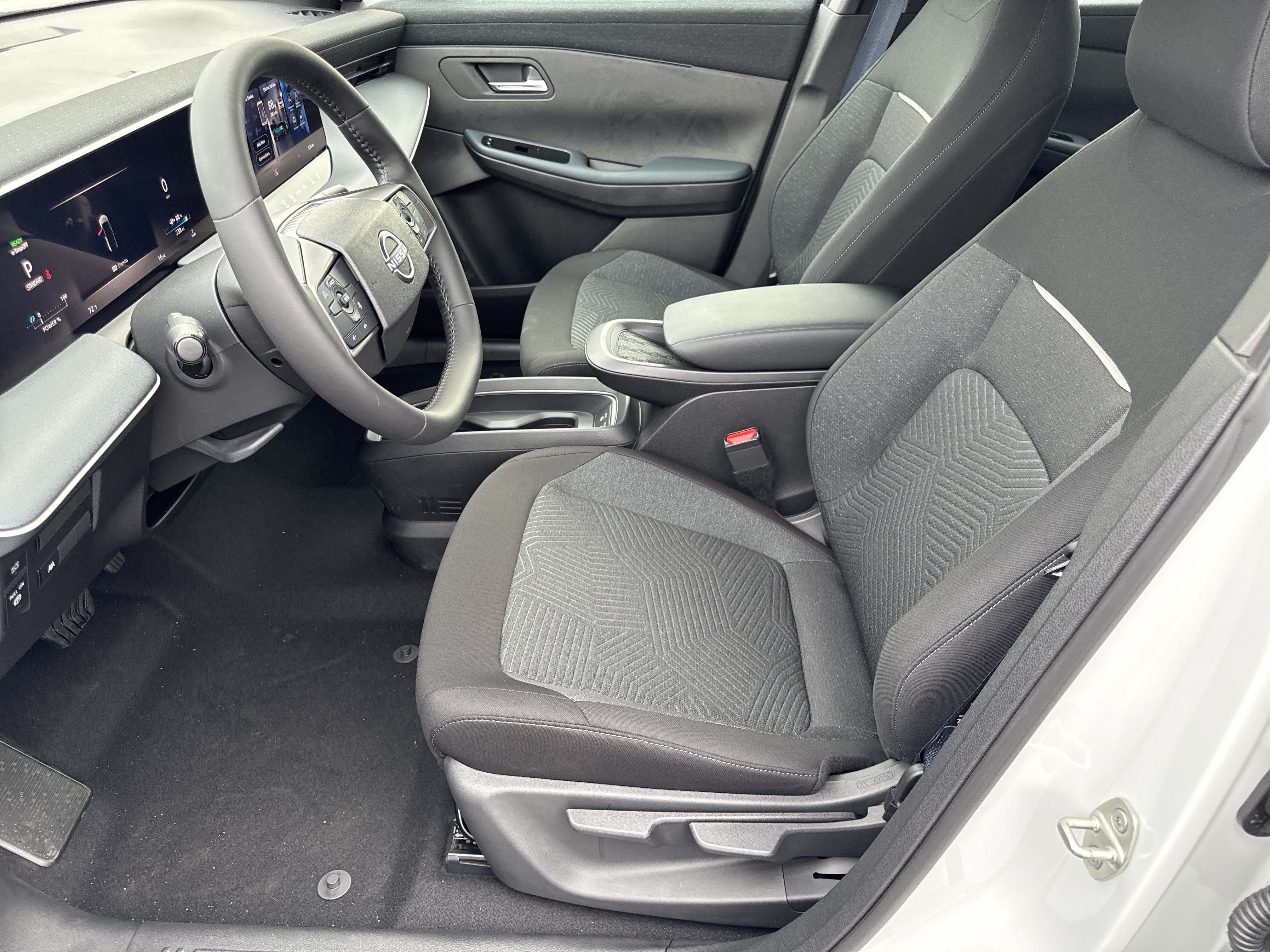 New 2026 Nissan Leaf w/ Floor Mat Package (S+) FWD image 8