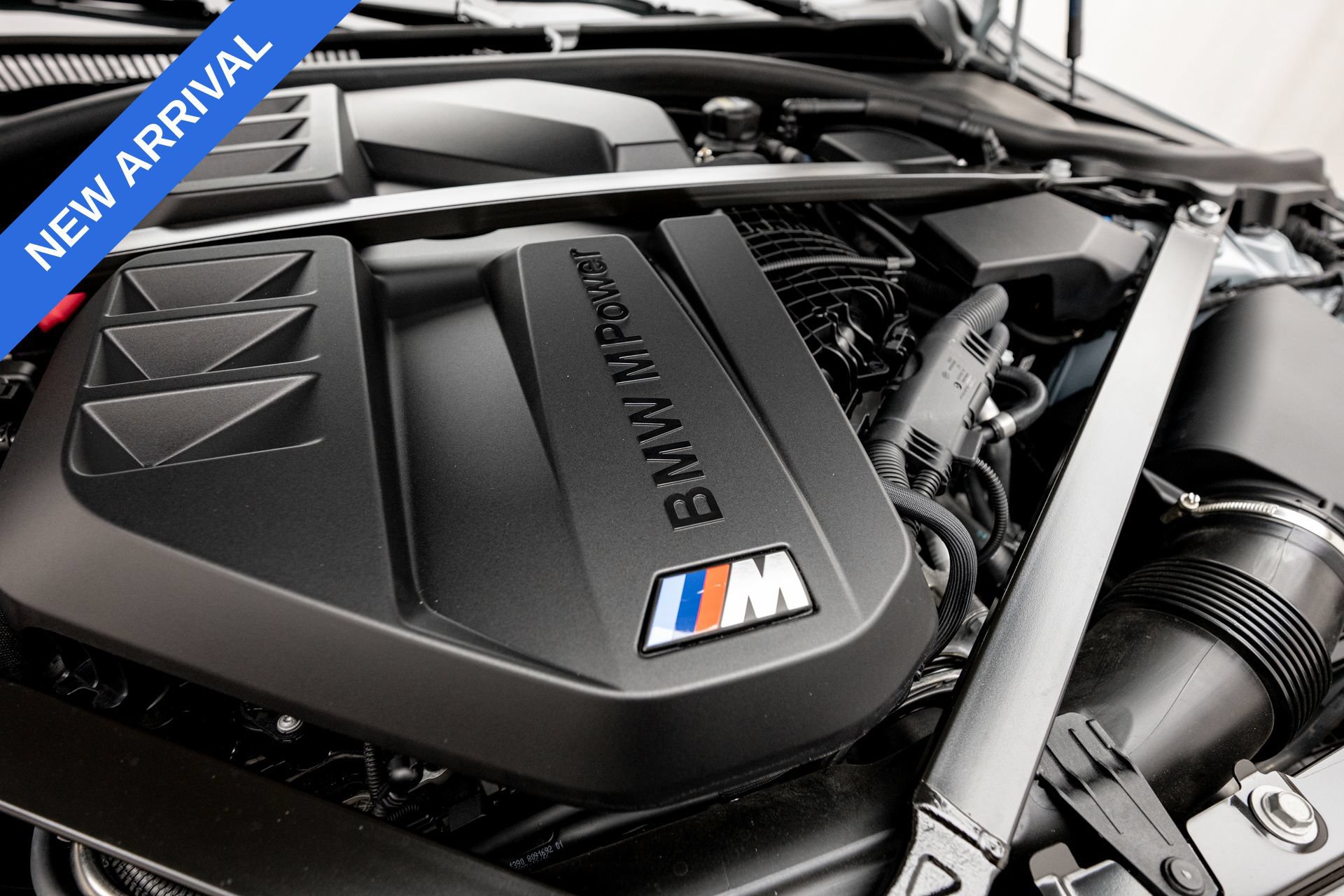 Used 2023 BMW M2 w/ Lighting Package RWD image 42