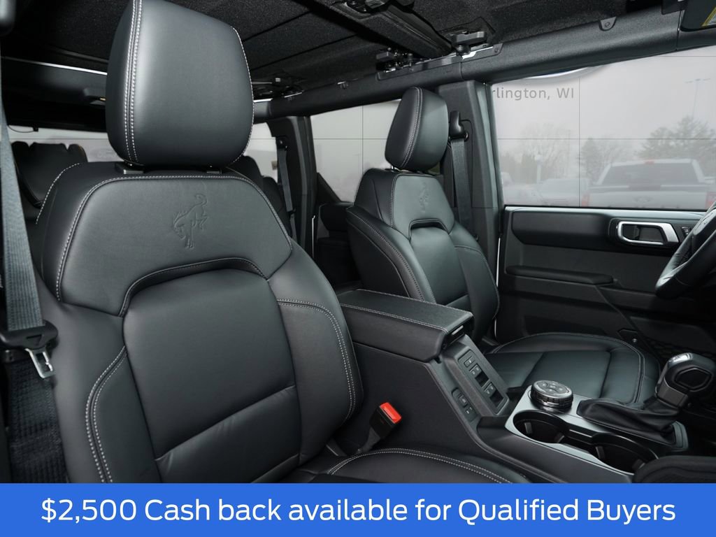New 2025 Ford Bronco Outer Banks w/ Sasquatch Package image 17