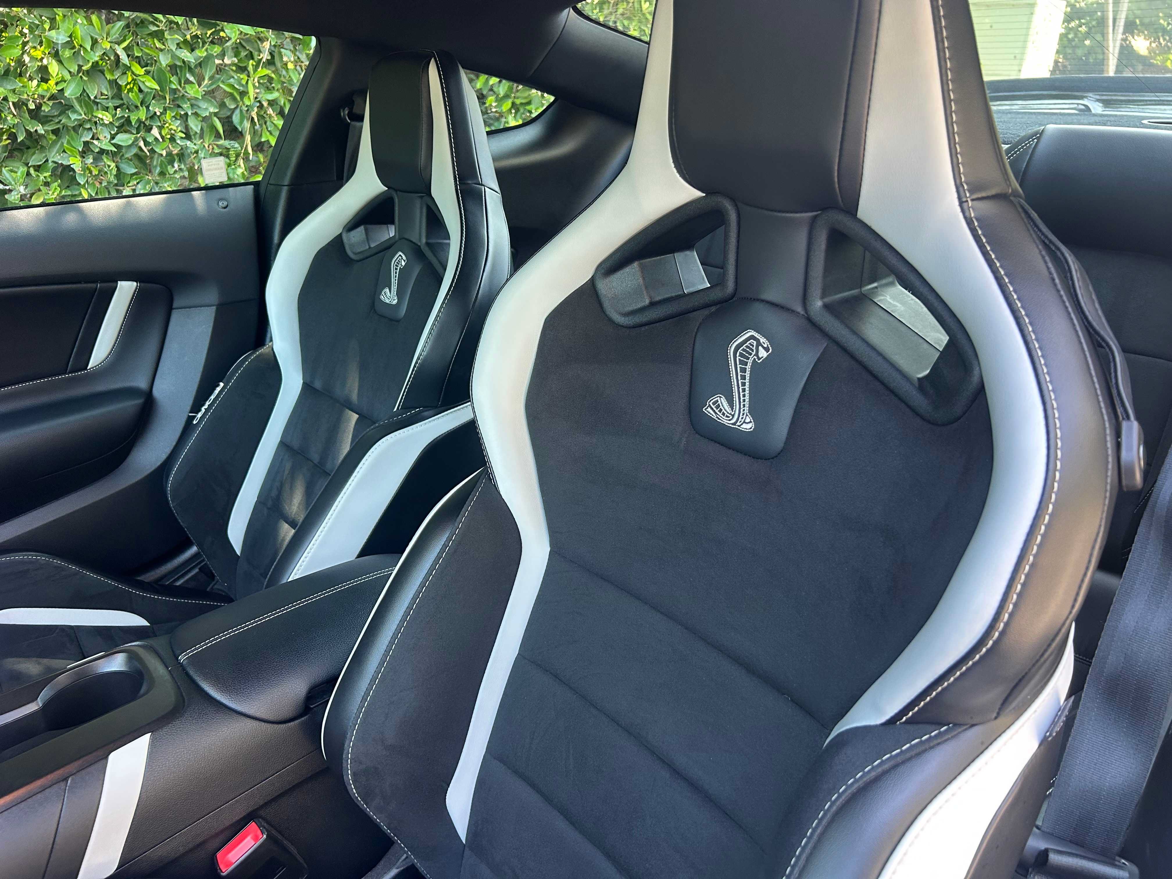 Used 2020 Ford Mustang Shelby GT500 w/ Technology Package RWD image 17