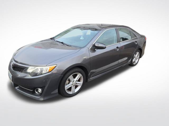 Used 2013 Toyota Camry SE FWD image 4