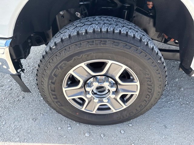 Used 2025 Ford F250 XLT w/ FX4 Off-Road Package AWD/4WD image 13