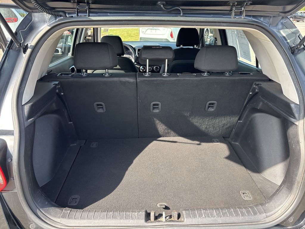Used 2020 Hyundai Venue SE FWD image 25