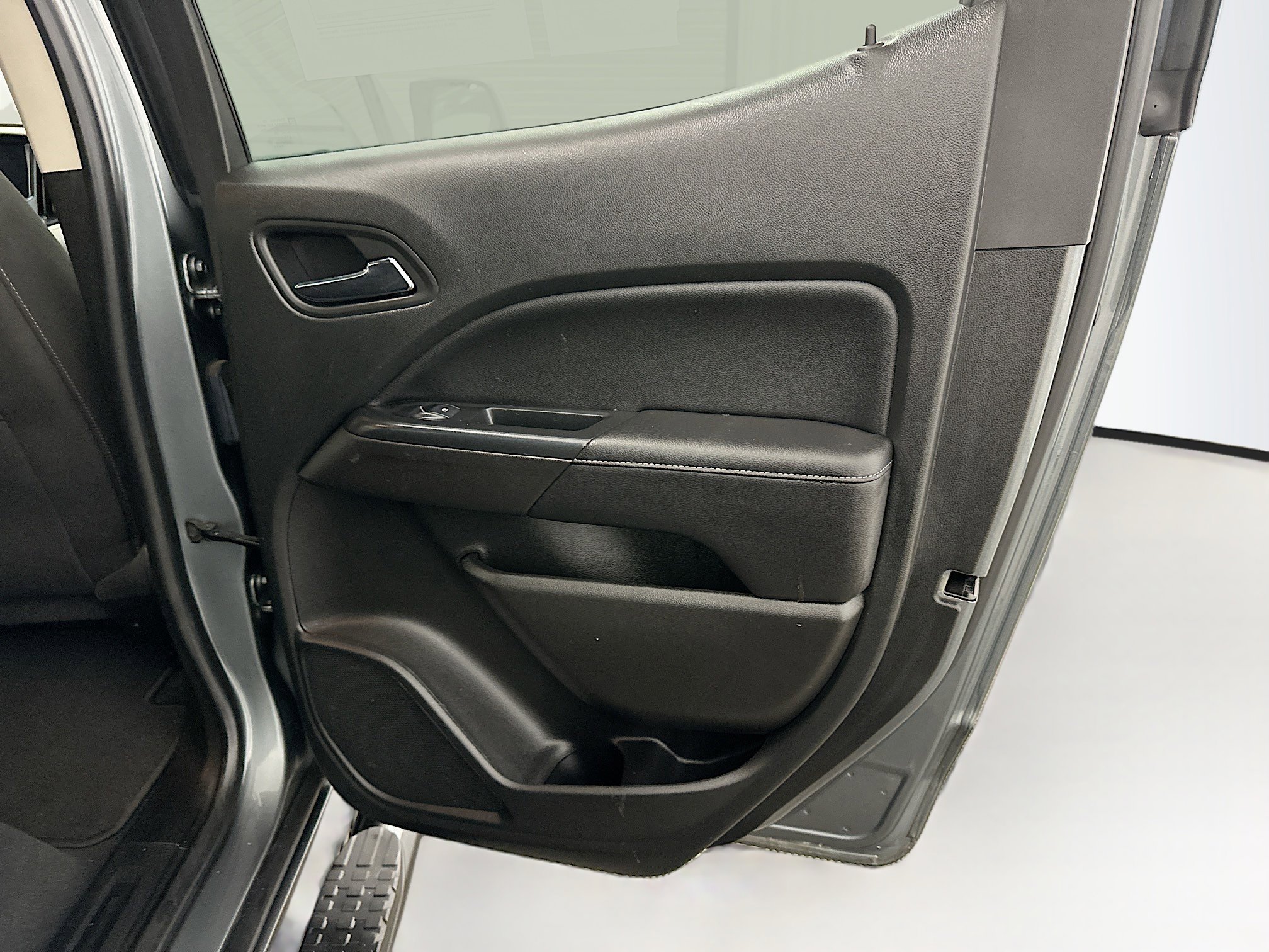 Used 2019 GMC Canyon SLE w/ SLE Convenience Package image 31